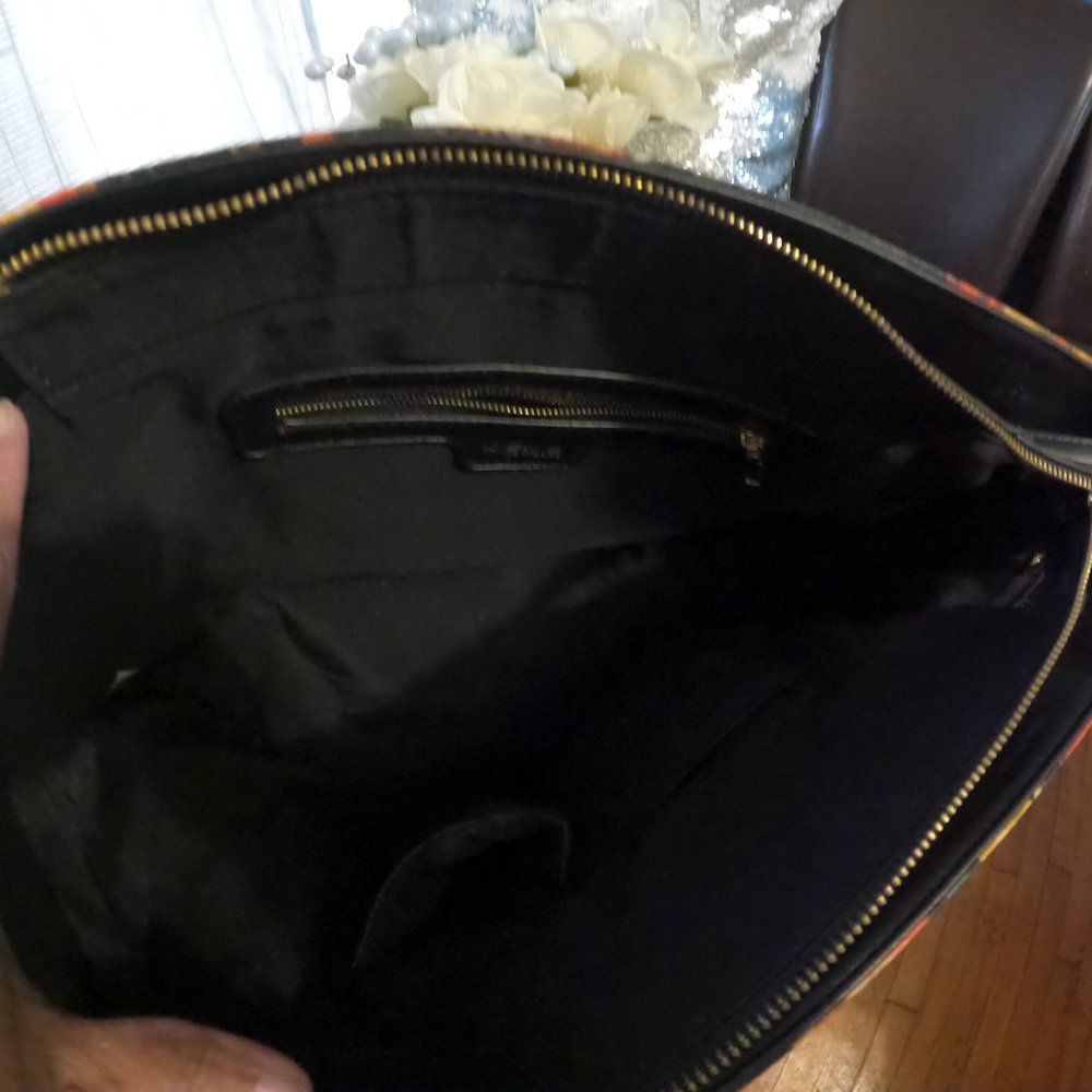 BEBE melissa floral tote purse.zip top - Picture 2 of 3
